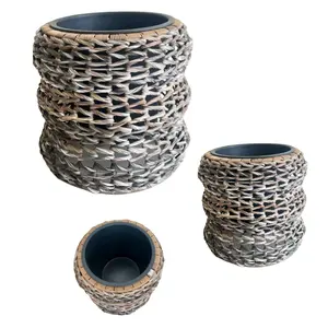 Planter with Curved Frame Design, Twisted Plastic Material, Handcrafted Production. Products by Binh An Thinh Handicraft Company