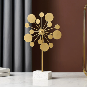 Juego de exhibición de metal nórdico decorativo de latón AK con base simple y mármol blanco de 3 para decoración de hotel y decoración del hogar - Product Image 4