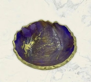 Bol décoratif en résine avec centre de table artistique rouge pour table basse de maison moderne ou affichage décoratif - Product Image 6