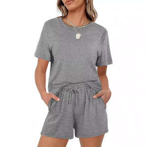 Ensemble de shorts décontractés 2 pièces pour femmes Offre Spéciale confortables ensemble de shorts et de chemises d'été pour femmes - Product Image 2