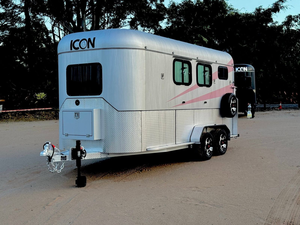 Remolque para Caballos ICON 3HAL Transporter SN Serie Epic 2026, Remolque Personalizado para Transporte de Caballos con Espacio para Alojamiento, Buen Precio - Product Image 3