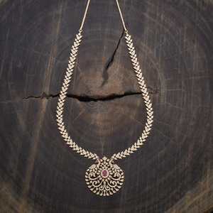 Floral Trendy Zinc Alloy <b>Necklace</b> for Wedding-Gold Plated Chains - Product Image 1
