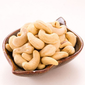 Premium Raw Cashew <b>Nuts</b> – Whole & Large Grade – Fresh Export Quality - Product Image 3