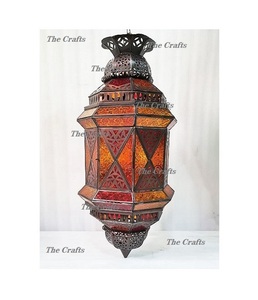 Farol colgante multicolor de hierro y vidrio, farol marroquí de tamaño y forma personalizados a un precio asequible - Product Image 2
