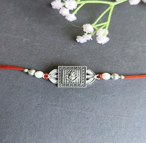 Hautement recommandé Design moderne oxydé argent Ganpati Rakhi pour frère fait à la main traditionnel Rakhi bijoux spirituels Direct - Product Image 1