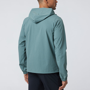 Veste coupe-vent en polyester 100% personnalisée OEM pour hommes, col à capuche avec logo sur le devant, tenue décontractée à glissière, conception personnalisée pour l'extérieur - Product Image 3