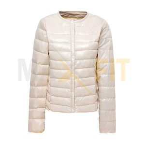 Chaquetas acolchadas y de burbujas en blanco personalizadas de poliéster 100% de alta calidad para hombre de MAXFIT ENTERPRISES - Product Image 1