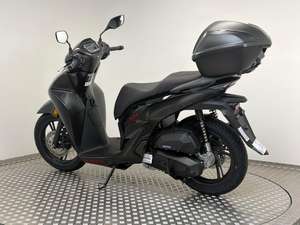 Motocicletas Scooter SH125i Nuevas 2025 2026 en Venta y Listas para Exportar |   Ventas de automóviles - Product Image 4