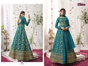 Orejeras y pendientes de decoración, ehenga Holi, disponible en todas las estaciones - Product Image 2