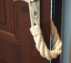 Butoir de porte en coton-Protection des portes. Sécurité pour les enfants. Protection pour chiens et chats-Home decor - Product Image 1