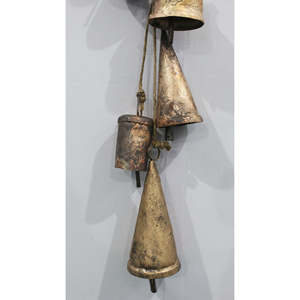 Carillon éolien rustique en fer recyclé style shabby chic pour décoration extérieure de patio, jardin ou cour - Product Image 3