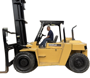 Oferta Exclusiva de Subasta para Montacargas Neumáticos DP80 con Capacidad de Carga de 18,000 Libras - Product Image 1