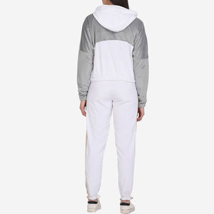 Conjunto deportivo de dos piezas con estampado moderno de invierno, sudadera corta informal para mujer y pantalones deportivos, cómodo para mujeres. - Product Image 3