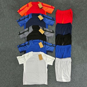 Oferta de Cinco Piezas, Precio Económico, Uniformes de Fútbol para Equipos, Conjunto de Camiseta y Pantalones Cortos de Fútbol, Ropa Deportiva de Entrenamiento Juvenil, Uniformes de Fútbol - Product Image 2