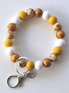 Porte-clés fait main avec perles en bois et anneau en acier inoxydable | Porte-clés coloré en perles de bois et acier inoxydable | VRNQ - Product Image 5