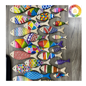 Figura de pez pintada a mano, juguete de madera, escultura de madera de pez para exhibición de habitación de niños o tema náutico, decoración costera para el hogar - Product Image 2