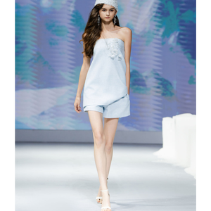 Tissu de luxe pour filles pantalon court formel bleu glace Enzo Vietnam OEM étiquette personnalisée vente en gros de haute qualité vêtements de style bureau - Product Image 2