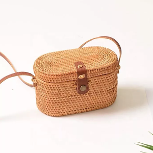 Sac en rotin ovale naturel tissé à la main-Sac à bandoulière en osier naturel pour style Boho & Vintage - Product Image 5