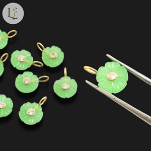 Pendentif en chalcédoine verte naturelle sculptée en forme de fleur avec incrustation de zircon, fait à la main, en argent sterling 925, pendentifs fins, breloques, 12 mm - Product Image 1