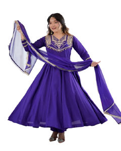 Vente en gros de vêtements et d'accessoires ethniques, robe Anarkali moderne en georgette pour les soirées cocktail tendance, pour l'exportation - Product Image 1