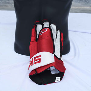 Custom Design <b>Ice</b> <b>Hockey</b> <b>Equipment</b> Protective Gear <b>Ice</b> <b>Hockey</b> Gloves High Quality <b>Hockey</b> Gloves With Your Logo and Label - Product Image 4