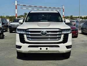 ORIGINAL Utilisé 2024 Importation européenne Conduite à gauche Norme d'émission Euro V Transmission automatique Livraison rapide disponible Sans accident - Product Image 2