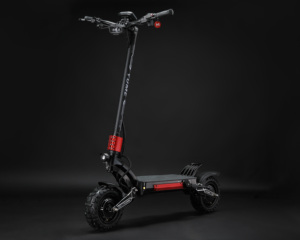 Domina cualquier sendero con el último scooter todoterreno Yume. Motores Dobles de Primera Calidad, Neumáticos Resistentes y Frenos Hidráulicos Confiables. - Product Image 4