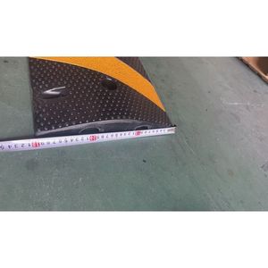 Оптовая продажа, изготовленный на заказ Aiko Aiko123 1000*300*50 мм, дорожный горбовый резиновый Дорожный Полицейский 25-45 миль в час для асфальта - Product Image 5