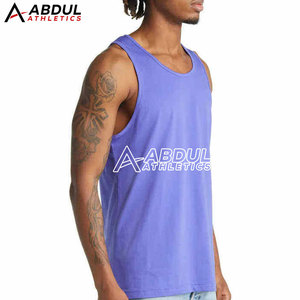 Débardeur élégant pour homme, parfait pour la salle de sport, les entraînements et les tenues décontractées, avec un tissu léger et une coupe confortable. - Product Image 3