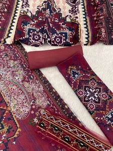 Nuevo estampado de algodón pakistaní con parche bordado con traje de sifón plateado para la venta en línea - Product Image 3