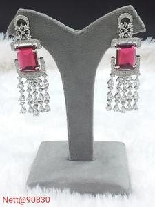 Ensemble de fête de mariage pour femmes de créateur AD Stone Collier de mariée Boucles d'oreilles Accessoires en laiton d'inspiration ethnique pour les occasions spéciales - Product Image 5