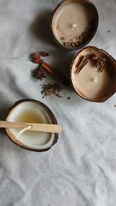 2025 bougies de coquille de noix de coco faites à la main écologiques tendance finition brillante pour la décoration intérieure et les cadeaux - Product Image 5