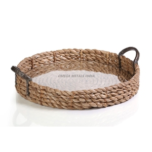 Plateau de service ovale en or antique élégant avec poignées uniques et surface texturée idéale pour recevoir et décorer de manière élégante - Product Image 5