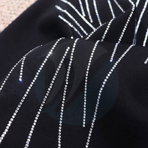 Vente en gros de sweatshirts respirants de style unique de grande taille avec strass - Product Image 6