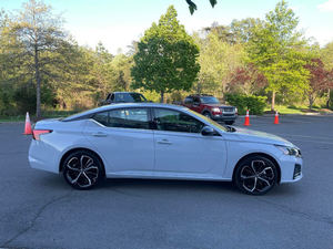 USADO LHD/RHD 2023 NISSAN ALTIMA 2,5 SR FWD - Product Image 2