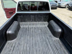 รถบรรทุกนิสสันมือสอง ปี 1993 แบบ 2 ประตู แค็บยาว รุ่นอุตสาหกรรม พร้อมการรับประกันจากโรงงาน 3 ปี - Product Image 4