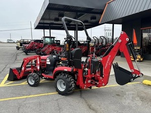 Tractor Agrícola MAHINDRA 1120HST 2025 de 24HP con Motor, Caja de Cambios y Bomba - Product Image 3