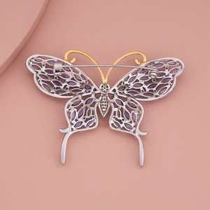 Broche tendance pour sari de fête 186873 en alliage plaqué, ornée de cristaux, de strass, de cuivre, de laiton, de perles et de diamants, idéale pour les cadeaux - Product Image 3