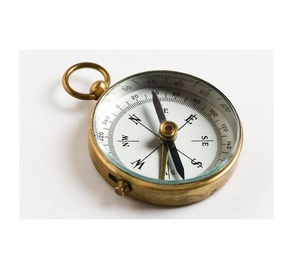 Boussole Nautique en Laiton Élégante pour Voyage, Outil de Navigation Maritime de Précision, Outil de Poche Durable pour les Randonneurs et les Mariniers - Product Image 4