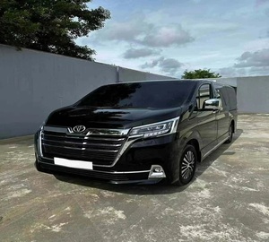 HiAce H300 2025, Bajo Kilometraje, Turbo, Neumáticos R18, Transmisión Automática, Techo Panorámico, Faros LED, Volante a la Izquierda - Product Image 1