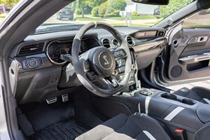 Ford Mustang Shelby GT500 d'occasion de 2021, 4 000 miles, 760 ch, V8 suralimenté, pack technologique - Product Image 4