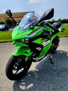 Motocicleta Kawasaki Ninja 500 usada de 2025 a bajo precio en venta - Product Image 1