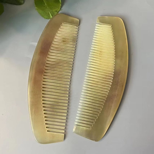 Peine de Cuerno de Vaca Auténtico Antiestático para Hombre, Diseño Náutico de Alta Calidad, Peine de Cuerno de Buey Pulido de Estilo Antiguo - Product Image 1