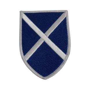 Écusson de blazer de l'Armée de l'Air royale (RAF). C'est un patch brodé avec le blason officiel de la RAF. - Product Image 3