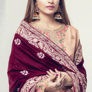 Low Price Custom Label Velvet <b>Shawl</b> <b>for</b> <b>Women</b> Hot Sale Plus Size New Arrival Fashionable Ladies Velvet <b>Shawl</b> Wholesale OEM - Product Image 5