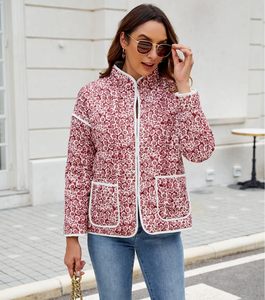 Chaqueta Acolchada de Invierno para Mujer, Talla XL, Cuello Alto, Forro de Nailon Acolchado, Bordado, Suministro al por Mayor - Product Image 1