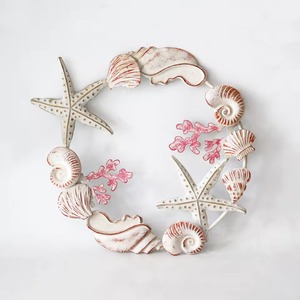 Arte de pared de Metal con acabado dorado geométrico único, acento decorativo elegante para sala de estar, dormitorio, oficina y usos especiales para regalos - Product Image 3