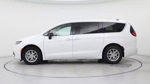 Chrysler Pacifica Touring L FWD 2024 Usado en Excelentes Condiciones - Product Image 3