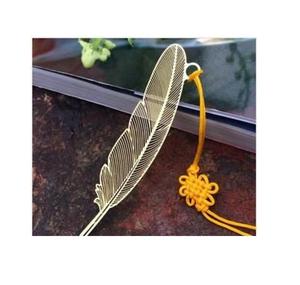 Signets en métal nouvellement conçus avec des finitions luxueuses et un savoir-faire détaillé parfait pour améliorer votre expérience de lecture - Product Image 2