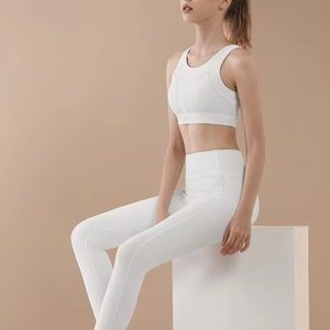 Logo personnalisé Short de yoga pour femme séchage rapide coloré toutes tailles Leggings courts avec soutien-gorge et taille prix raisonnable - Product Image 4